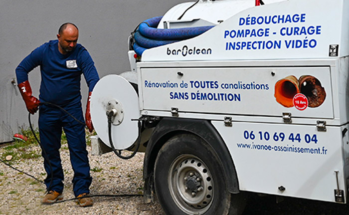 débouchage-canalisation-camion